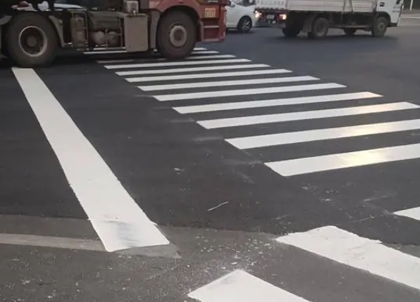 冬季道路标线维护挑战与解决方案